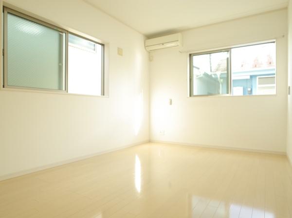 東村山市富士見町2丁目の中古一戸建の洋室画像