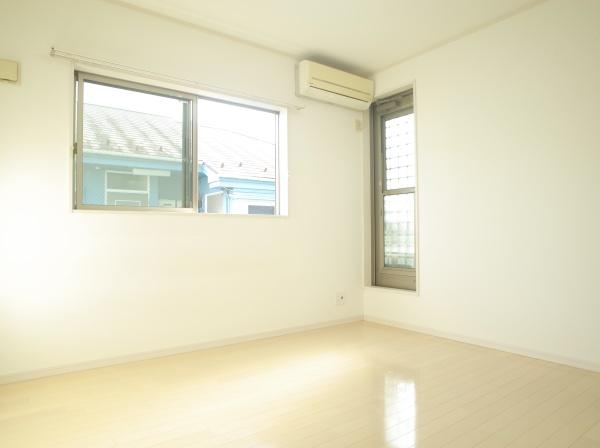 東村山市富士見町2丁目の中古一戸建の洋室画像