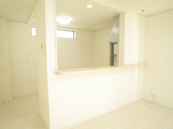 東村山市富士見町2丁目の中古一戸建のキッチン画像