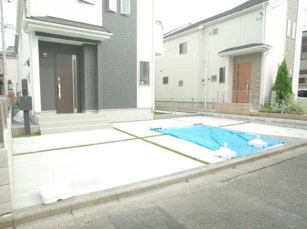 小平市美園町３丁目の新築一戸建の駐車場画像