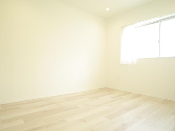 ウィスタリヤマンション小川東町の洋室画像