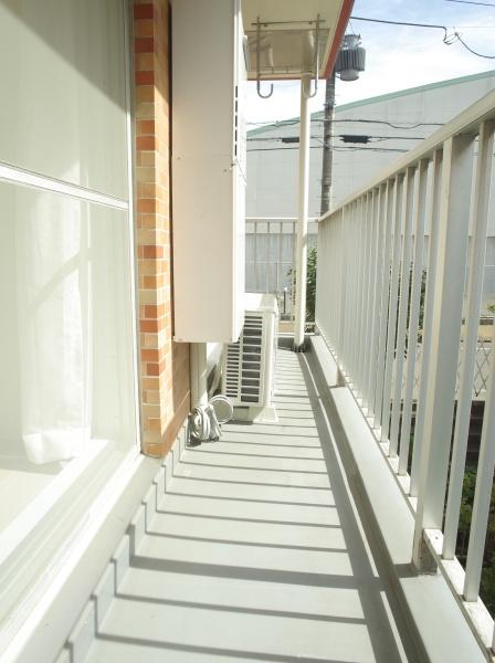 ウィスタリヤマンション小川東町のバルコニー画像