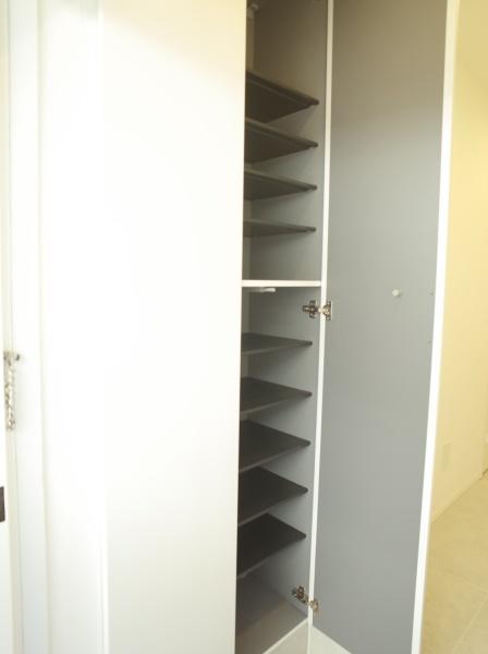 ウィスタリヤマンション小川東町の玄関画像