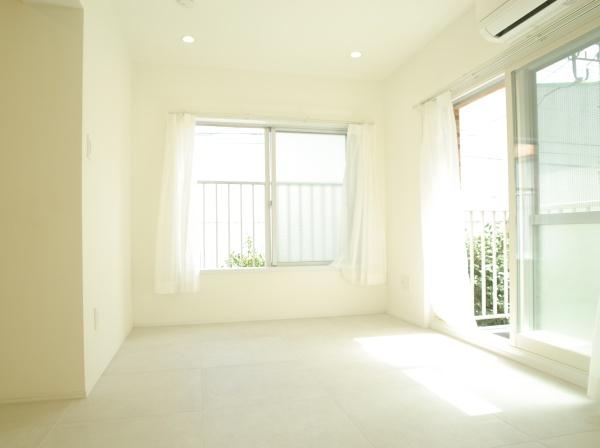 ウィスタリヤマンション小川東町のリビング画像