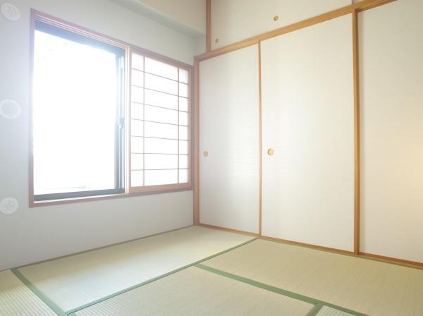 ルミナス小平弐番館の和室画像