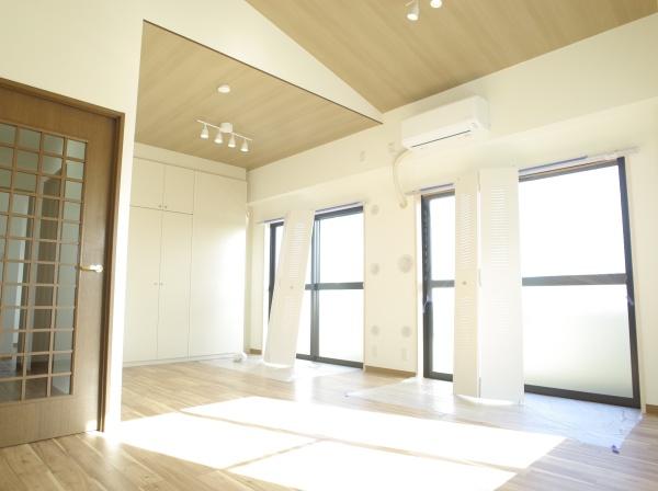 ルミナス小平弐番館のリビング画像