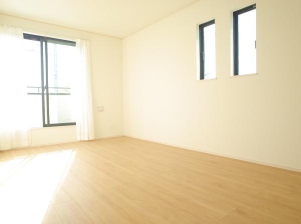 小平市小川町1丁目の新築一戸建の洋室画像