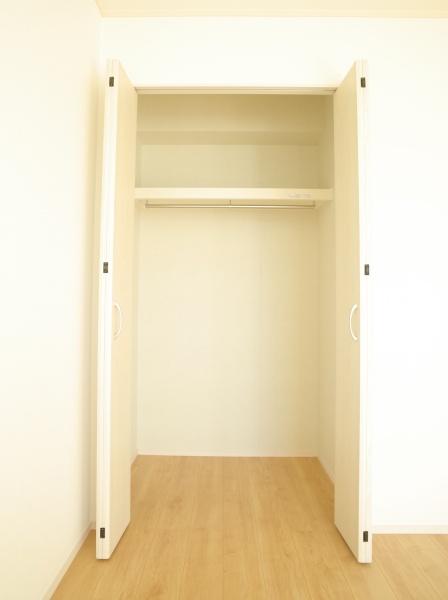 小平市小川町1丁目の新築一戸建の収納画像