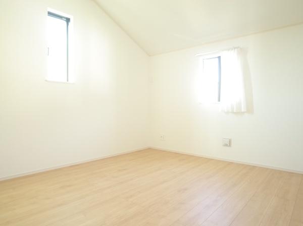 小平市小川町1丁目の新築一戸建の洋室画像