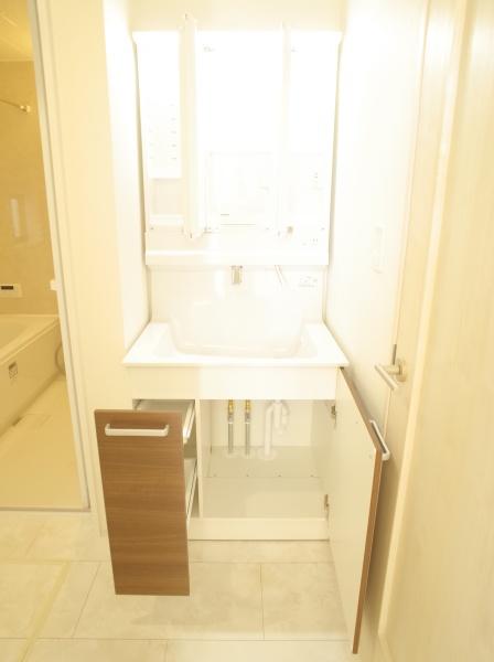 小平市小川町1丁目の新築一戸建の洗面台・洗面所画像