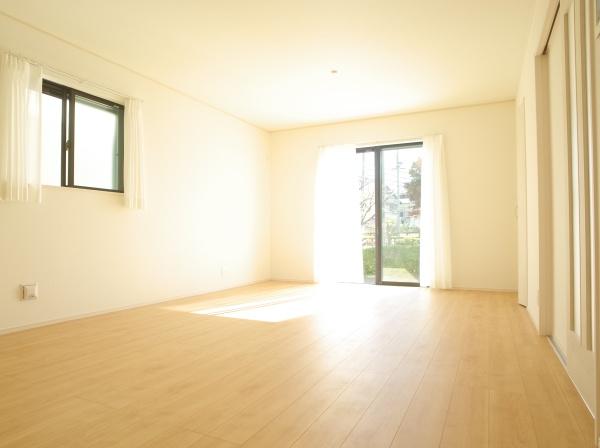 小平市小川町1丁目の新築一戸建のリビング画像