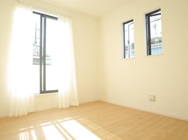 小平市小川町１丁目の新築一戸建の洋室画像