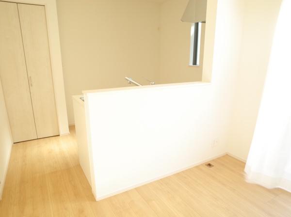 小平市小川町１丁目の新築一戸建のキッチン画像