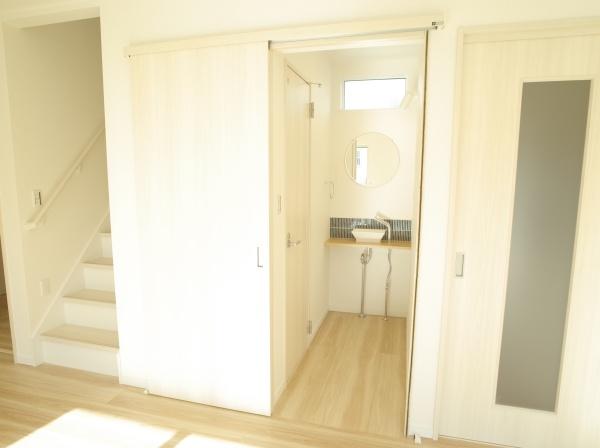 小平市津田町２丁目の新築一戸建の洗面台・洗面所画像