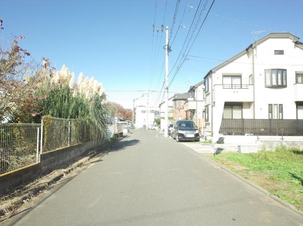 小平市小川町1丁目の土地の前面道路含む現地写真画像