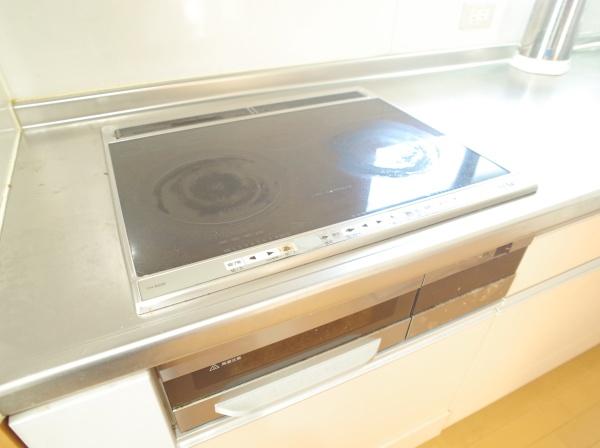 小平市津田町3丁目の中古一戸建のキッチン画像