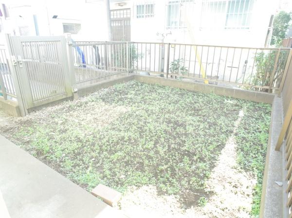小平市津田町3丁目の中古一戸建の庭画像