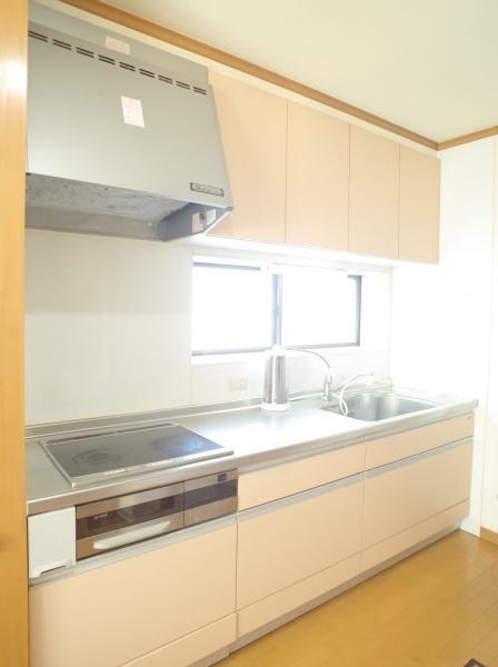 小平市津田町3丁目の中古一戸建のキッチン画像