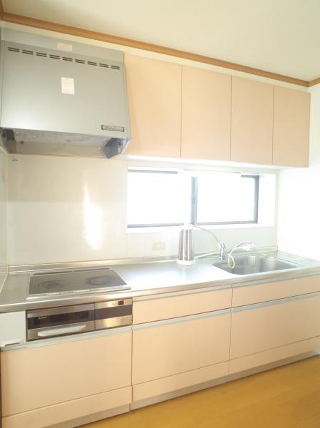 小平市津田町3丁目の中古一戸建のキッチン画像