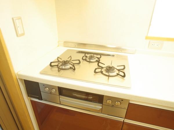 小平市小川町１丁目の中古一戸建のキッチン画像