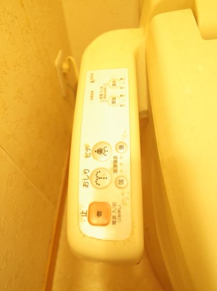 小平市小川町１丁目の中古一戸建のトイレ画像