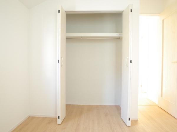 小平市大沼町４丁目の新築一戸建の収納画像