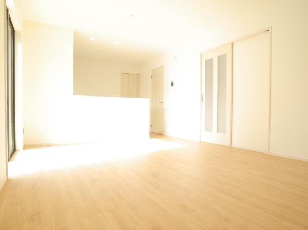 小平市大沼町４丁目の新築一戸建のリビング画像