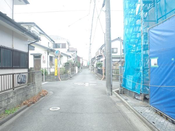 東村山市富士見町２丁目の新築一戸建の前面道路含む現地写真画像