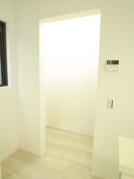 小平市中島町の新築一戸建のキッチン画像