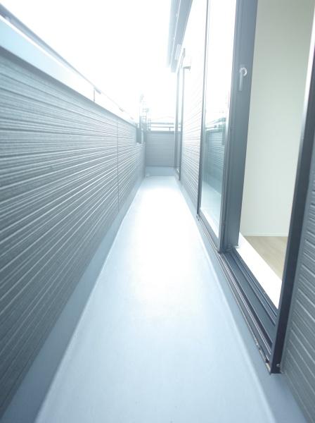 小平市上水新町２丁目の新築一戸建のバルコニー画像