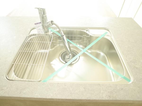 小平市仲町の新築一戸建のキッチン画像