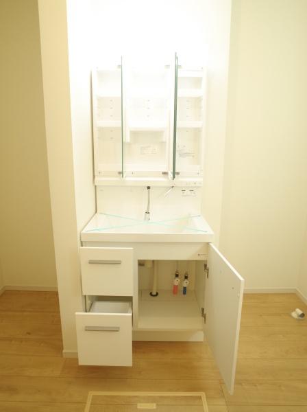 小平市仲町の新築一戸建の洗面台・洗面所画像