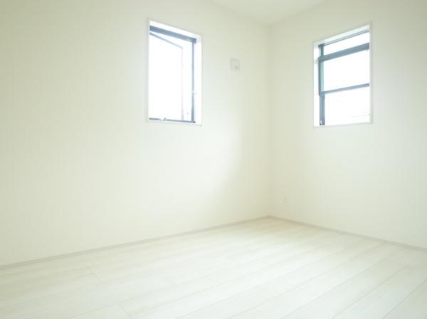 東村山市富士見町３丁目の新築一戸建の洋室画像