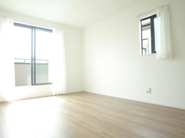 東村山市富士見町３丁目の新築一戸建の洋室画像