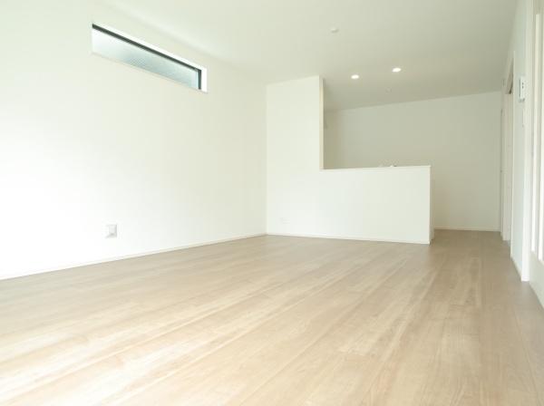 東村山市富士見町３丁目の新築一戸建のリビング画像