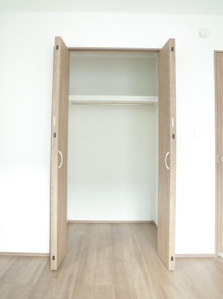 小平市栄町2丁目の新築一戸建の収納画像