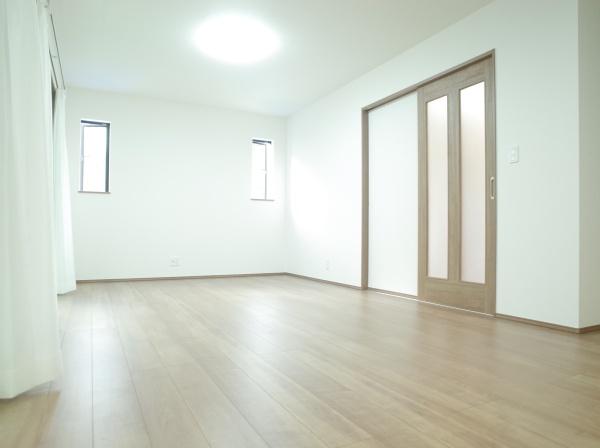 小平市栄町2丁目の新築一戸建のリビング画像