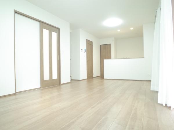 小平市栄町2丁目の新築一戸建のリビング画像