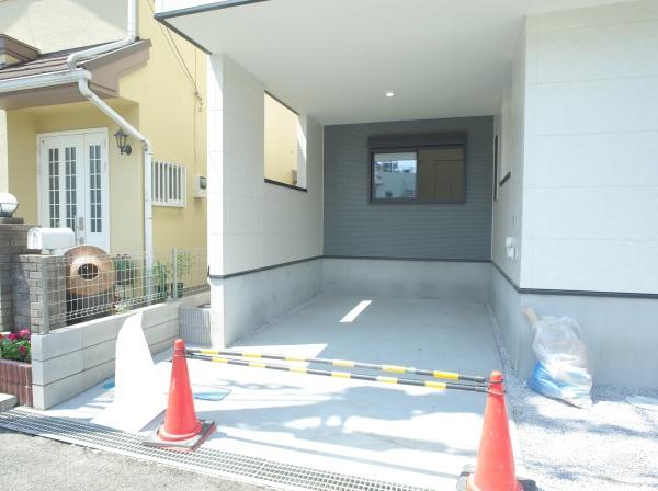 小平市大沼町４丁目の新築一戸建の駐車場画像