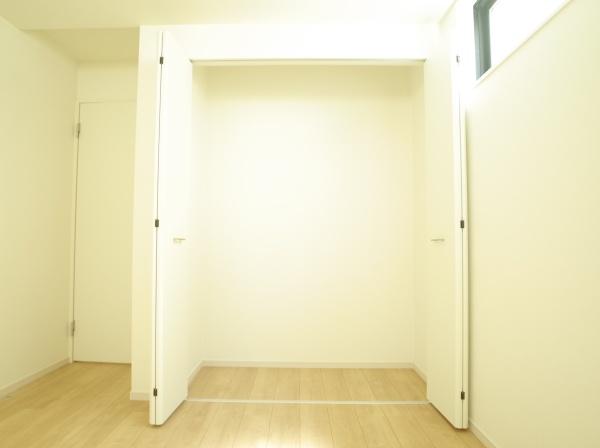 小平市大沼町４丁目の新築一戸建の収納画像