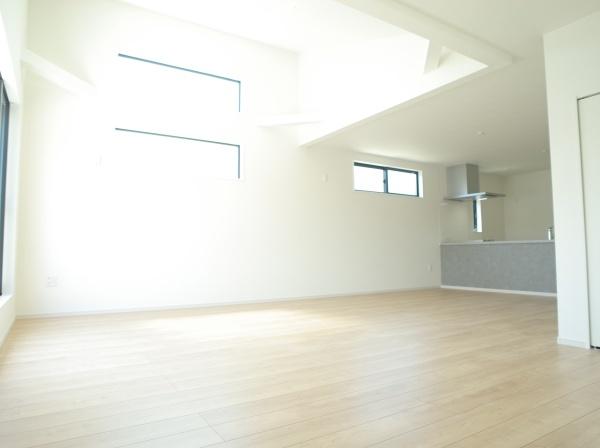 小平市大沼町４丁目の新築一戸建のリビング画像