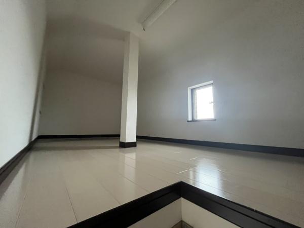 小平市花小金井5丁目の中古一戸建の収納画像