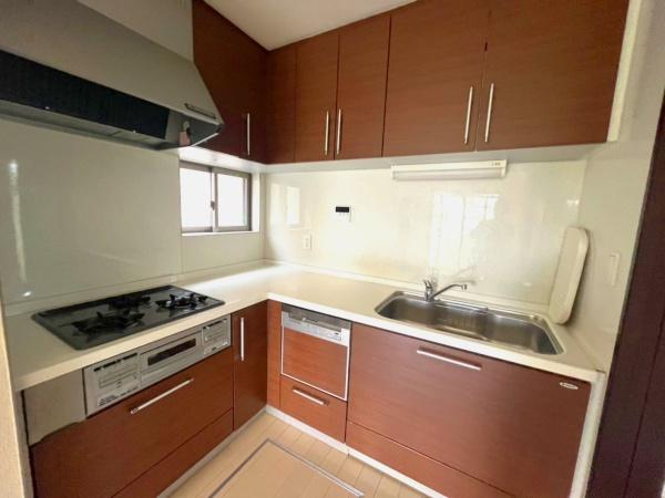 小平市花小金井5丁目の中古一戸建のキッチン画像