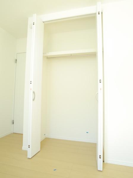 小平市津田町1丁目の新築一戸建の収納画像