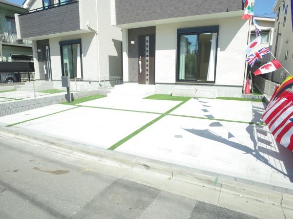 小平市津田町1丁目の新築一戸建の駐車場画像