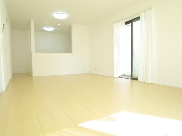 小平市津田町1丁目の新築一戸建のリビング画像