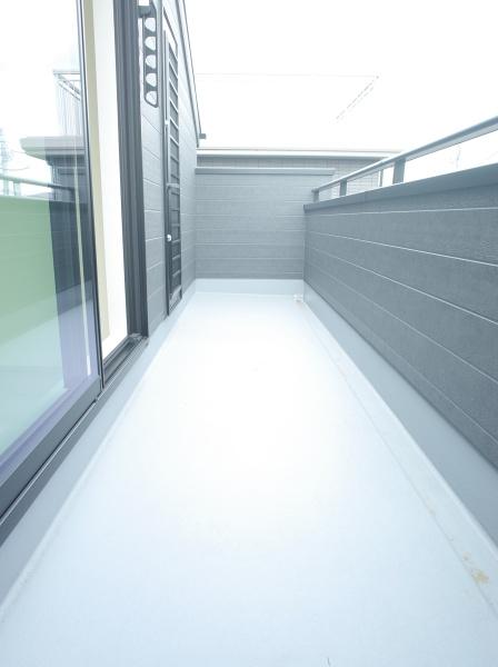 小平市学園西町3丁目の新築一戸建のバルコニー画像