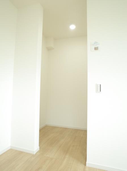 小平市小川町1丁目の新築一戸建の収納画像