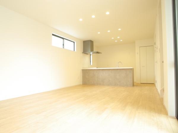 小平市小川町1丁目の新築一戸建のリビング画像