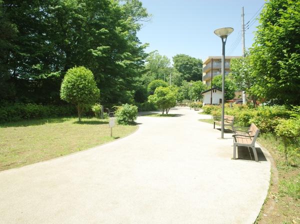小平市上水新町2丁目の土地の公園画像